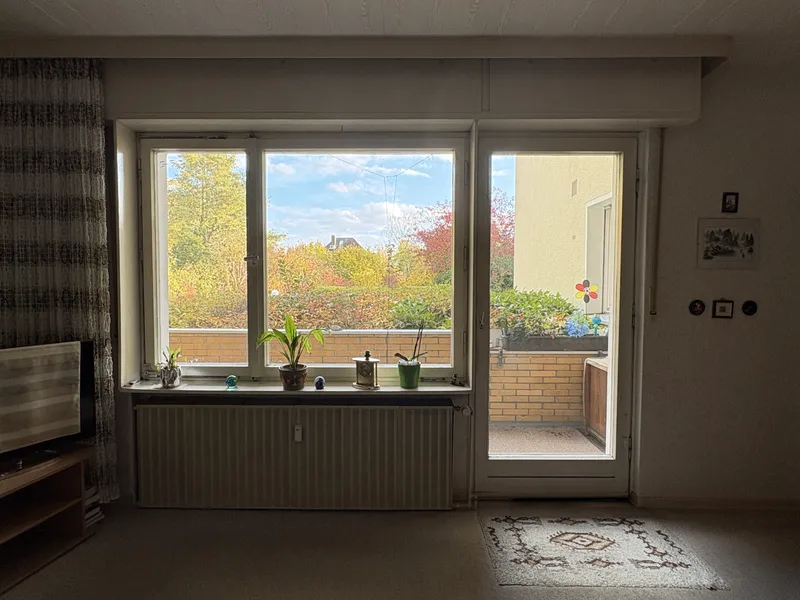 Ruhige Einzimmerwohnung in gepflegter Wohnanlage im Grünen — photo 1